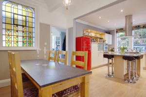 Kitchen/Breakfast/Diner- click for photo gallery